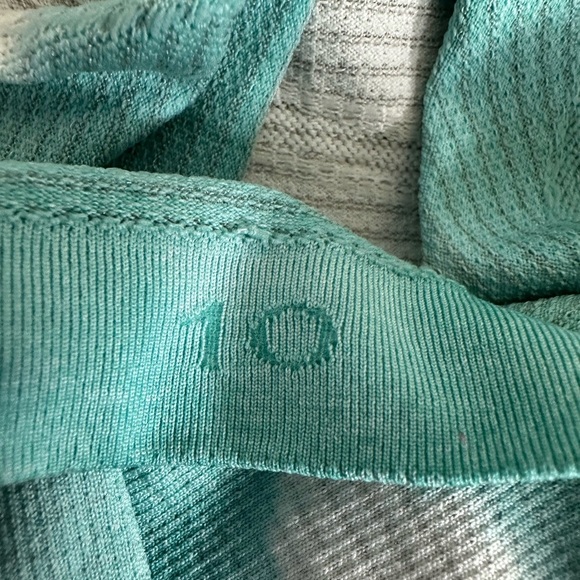Lululemon Swiftly Tech Racerback Heathered Tranquil Blue size 10 - Picture 3 of 4